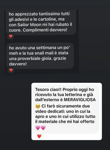 Screenshots of three messages from members, in Italian: one loved all the stickers and postcards and says the Sailor Moon one stole their heart; one says the snail mail was a real joy after a meh week; one says the letter is wonderful even from the outside and they will make two videos about it.
